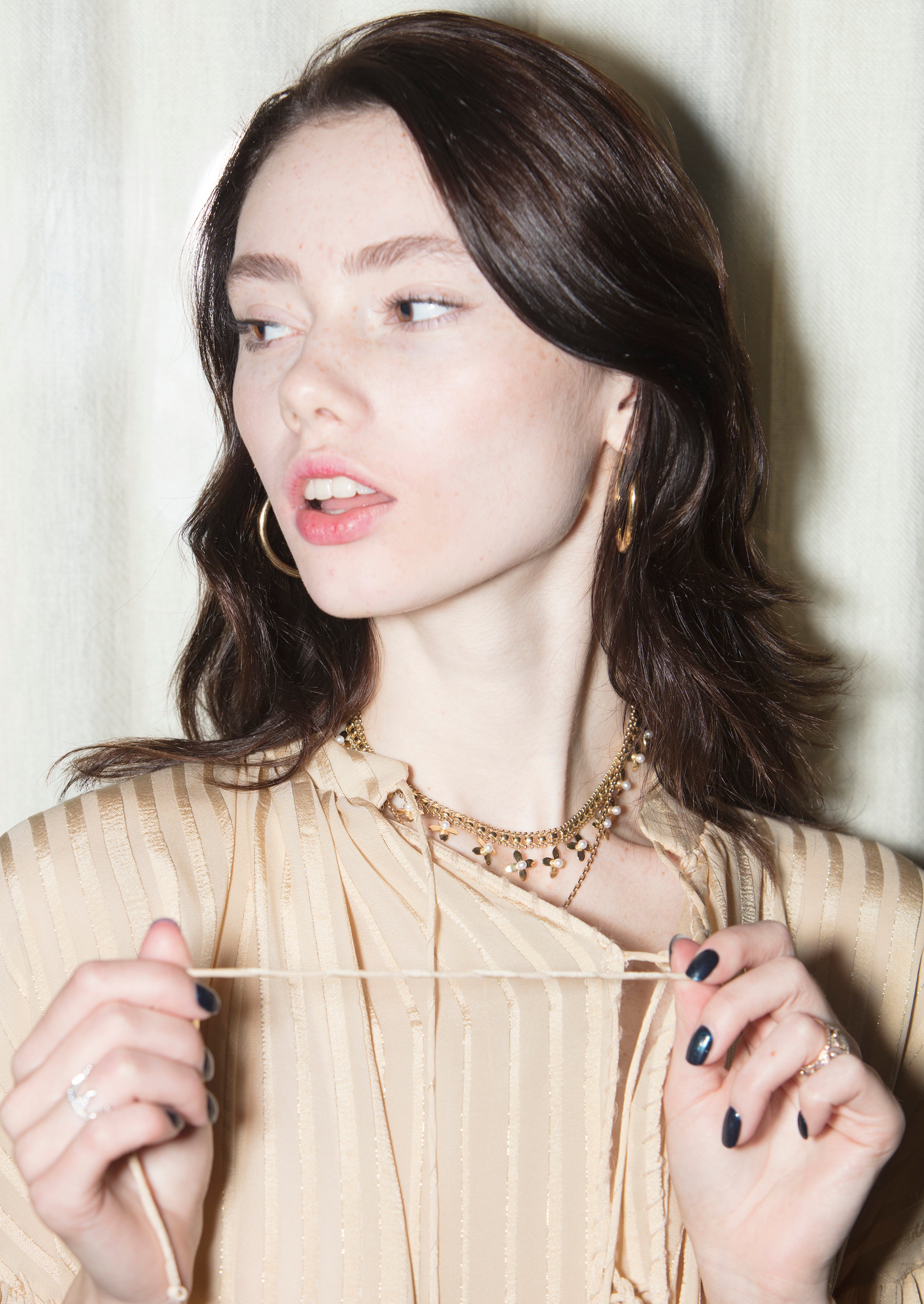 Flower Gold Pearl Choker